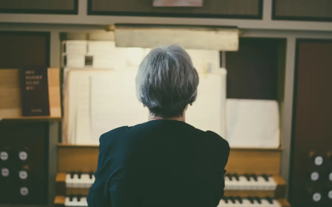 Cercasi organista con urgenza