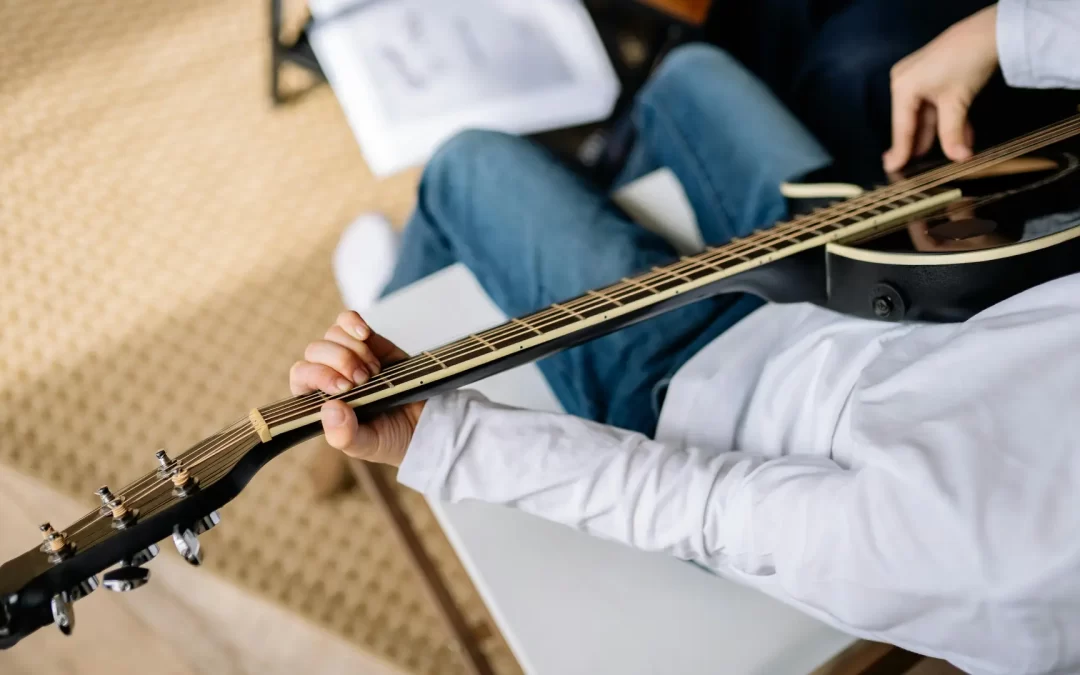 Inizio del corso di chitarra per bambini